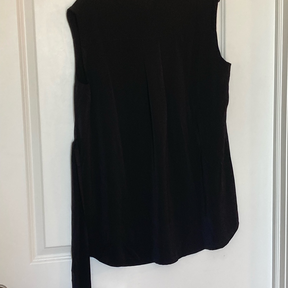 Black Maternity Sleeveless Top with Belt - Picture 5 of 6